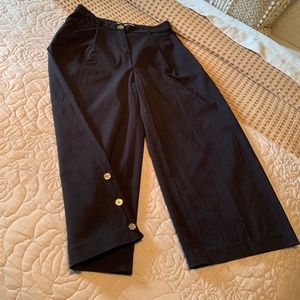 NWOT Celebrity Style Michael Kors Culottes Black Viscose Size 6